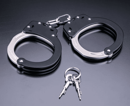 मुंबई एयरपोर्ट पर पकड़ा गया भारत में अवैध रूप से रह रहा म्यांमार का नागरिक