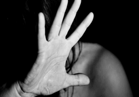 कोलकाता : महिला की बेरहमी से हत्या, फिर युवक ने भी कर ली खुदकुशी