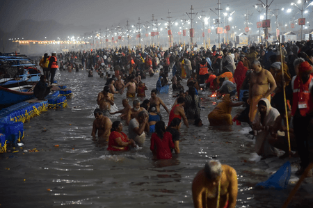 पौष पूर्णिमा स्नान: संगम में उमड़ा आस्था का सैलाब, प्रथम स्नान पर्व पर 31 लाख से अधिक श्रद्धालुओं ने लगाई डुबकी