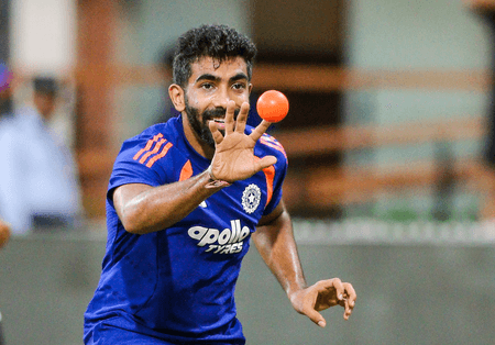 जसप्रीत बुमराह हर मैच में विकेट की गारंटी देते हैं: आकाश चोपड़ा