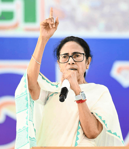 पुणे में बंगाल के प्रवासी मजदूर की हत्या पर भड़कीं ममता बनर्जी, बोलीं- नफरत को हथियार बनाया जा रहा है