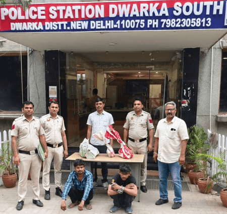 द्वारका पुलिस ने घर में चोरी का मामला सुलझाया, नाबालिग समेत 3 आरोपी पकड़े