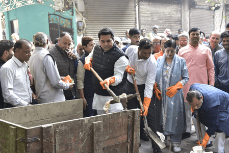 दिल्ली में चिन्हित 37 हॉटस्पॉट्स की रोजाना ली जाएगी स्वच्छता रिपोर्ट: कपिल मिश्रा