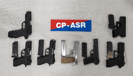 अमृतसर: अवैध हथियारों की तस्करी करने वाले दो गिरोह का भंडाफोड़, पाकिस्तान से जुड़े हैं तार