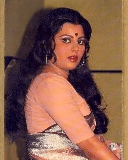 दिग्गज अभिनेत्री सुलक्षणा पंडित का निधन, 71 साल की उम्र में ली अंतिम सांस