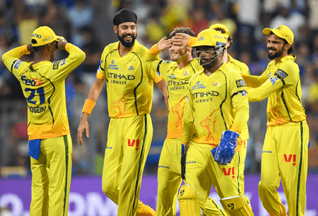 आईपीएल 2026: एमआई पर जीत के साथ पांचवें नंबर पर पहुंची सीएसके, कंबोज के सिर पर सजी पर्पल कैप