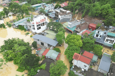 वियतनाम में 'बुआलोई' से 3 हजार करोड़ रुपए से ज्यादा का नुकसान, 34 लोगों ने गंवाई जान