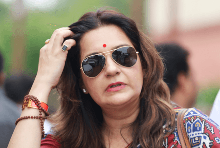 विपक्ष एकजुट था, फिर सीजफायर क्यों? किरेन रिजिजू के बयान पर प्रियंका चतुर्वेदी का पलटवार
