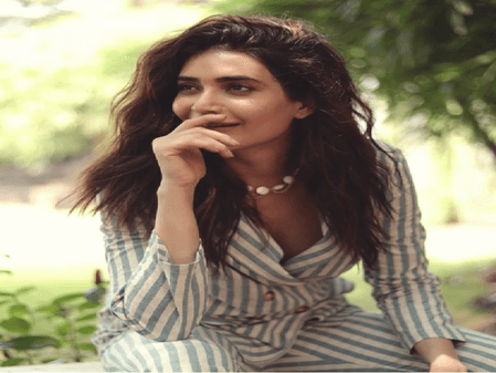 लंबी हाइट की वजह से मिला रिजेक्शन, फिल्म हिट होने के बाद भी डिप्रेशन का शिकार हो गई थीं करिश्मा तन्ना