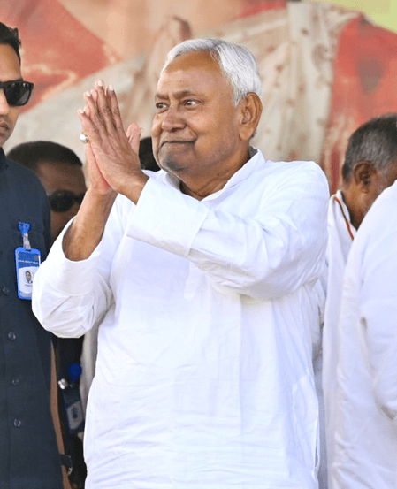 बिहार : पटना में आज कई अहम बैठकें, नीतीश कुमार को चुना जाएगा एनडीए विधायक दल का नेता