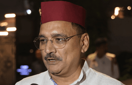 सांता क्लॉज वीडियो पर एफआईआर: वीरेंद्र सचदेवा ने आम आदमी पार्टी की ओछी राजनीति की आलोचना की