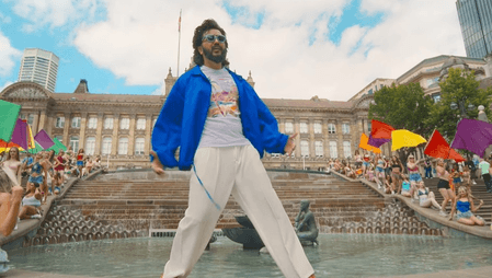 शरारत से भरपूर 'मस्ती 4' का नया गाना 'पकड़-पकड़' रिलीज