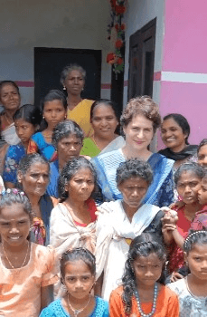 केरल : प्रियंका गांधी ने वायनाड में 'पेयजल परियोजना' का उद्घाटन किया