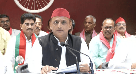 सीएम योगी स्टार प्रचारक नहीं बल्कि, स्टार विभाजक बनकर बिहार गए हैं : अखिलेश यादव