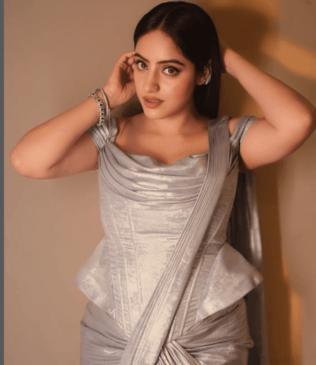 दीपिका सिंह ने दिखाई 'मंगल लक्ष्मी' के सेट की 'पर्दे के पीछे' की झलक, फैंस को कहा 'शुक्रिया'