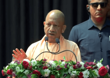 असमय वर्षा-ओलावृष्टि से प्रभावित किसान को त्वरित राहत, सीएम योगी ने कहा- क्षतिपूर्ति में नहीं होगी देरी