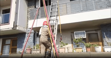 'कठिन समय में पीड़ित परिवारों के साथ खड़ी है दिल्ली सरकार', विवेक विहार अग्निकांड पर सीएम रेखा ने जताया दुख
