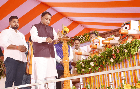 ओडिशा : सीएम मोहन चरण माझी ने भद्रक जिले में 13 विकास परियोजनाओं का किया उद्घाटन और शिलान्यास
