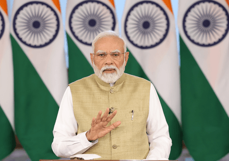 नई रेलवे परियोजनाओं से कनेक्टिविटी में होगा सुधार : पीएम मोदी