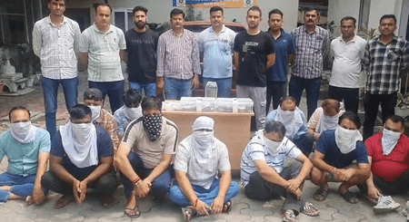 दक्षिण-पश्चिम दिल्ली में बड़े जुआ रैकेट का भंडाफोड़, 12 गिरफ्तार, 15 लाख से अधिक बरामद