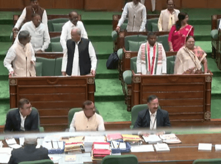 भूपेश बघेल ने कवर्धा और कांकेर मामलों पर सरकार पर कसा तंज, कहा- 'फर्जी केस और अस्वाभाविक मौत'