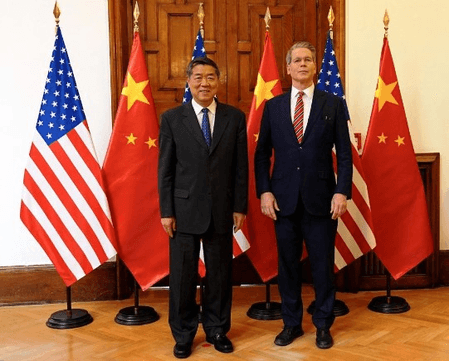 चीन और अमेरिका ने स्पेन में आर्थिक व व्यापारिक सवालों पर वार्ता शुरू की