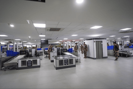 अक्टूबर में 1.42 करोड़ लोगों ने की हवाई यात्रा, वित्त वर्ष 26 में 6 प्रतिशत तक बढ़ सकती है यात्रियों की संख्या