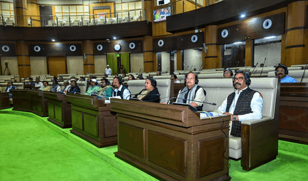 झारखंड विधानसभा का बजट सत्र शुरू, राज्यपाल बोले- सर्वांगीण विकास के लिए ईमानदार प्रयास कर रही सरकार