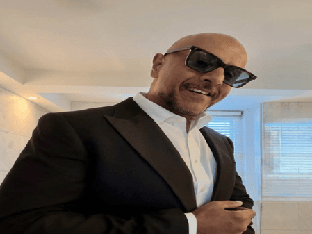 सोशल मीडिया पर विशाल डडलानी को 'इंडियन आइडल' से हटाने की मांग, पाकिस्तानी जर्नलिस्ट के साथ दिखने पर बवाल