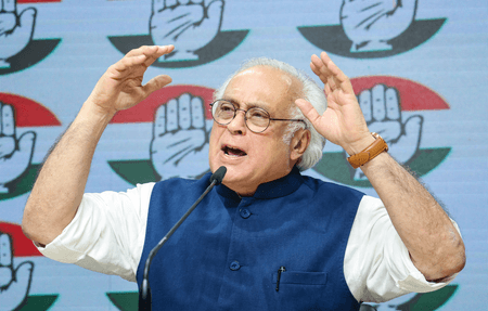 पेट्रोल-डीजल और सीएनजी के बढ़े दामों पर कांग्रेस का हमला, कहा- 'चुनाव खत्म, वसूली शुरू'