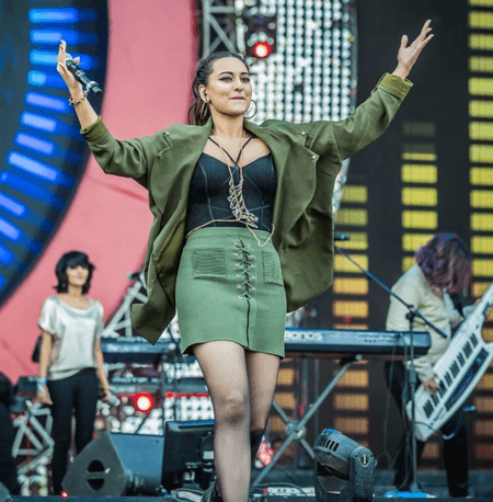 ट्रेंड 2016 का हिस्सा बनीं सोनाक्षी सिन्हा, शानदार यादों की दिखाई झलक