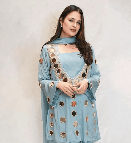 'द 50' में युविका चौधरी का आत्मविश्वास भरा आगाज, बोलीं-मैं प्रिंस की परछाई नहीं, अपनी पहचान के साथ उतरूंगी