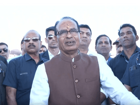 जन्मदिन पर शिवराज सिंह चौहान का संदेश, प्रेम का सबसे बड़ा रूप सेवा