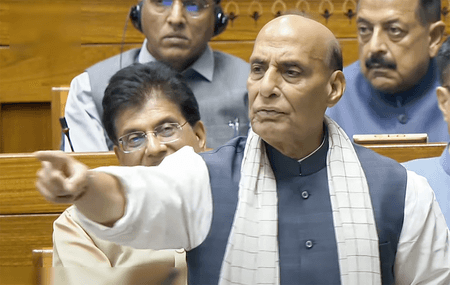 नेता प्रतिपक्ष ने हमेशा पूछा हमारे कितने विमान गिरे, एक बार भी नहीं पूछा कि दुश्मन के हमने कितने विमान मार गिराए : राजनाथ सिंह