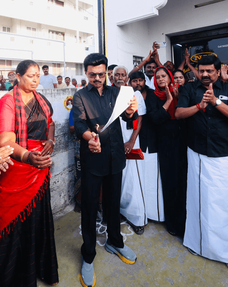 सीएम स्टालिन ने जलाई परिसीमन प्रस्ताव की प्रति, काला झंडा लगाकर किया विरोध