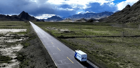 शीत्सांग के तिंगरी में मानवरहित डिलीवरी वाहनों की शुरुआत