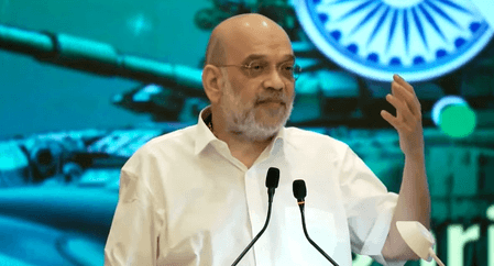 देश में मनाया जा रहा लोहड़ी का पर्व, केंद्रीय गृह मंत्री अमित शाह सहित कई नेताओं ने दी शुभकामनाएं