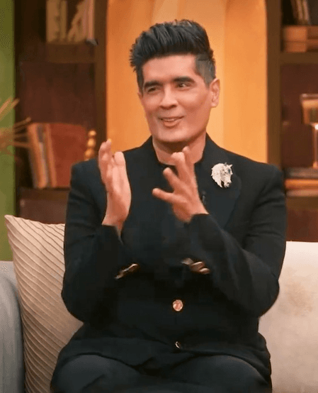 काजोल ने शुरू किया था स्नीकर्स-विद-लहंगा का ट्रेंड, चैट शो में मनीष मल्होत्रा ने किया खुलासा