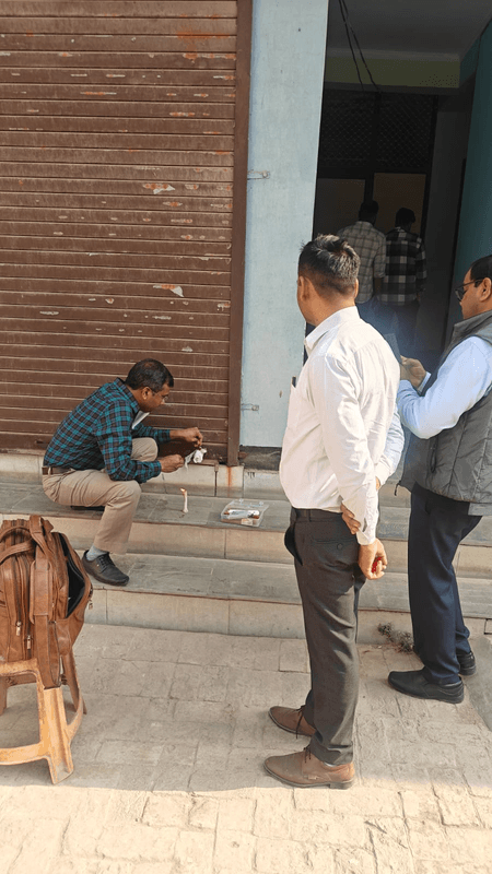 ग्रेटर नोएडा: कुट्टू का आटा खाने से लोगों के बीमार होने के मामले में दुकान सील, 4 हिरासत में