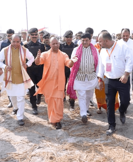 मुख्यमंत्री योगी ने गढ़मुक्तेश्वर और तिगरी मेले की तैयारियों का लिया जायजा