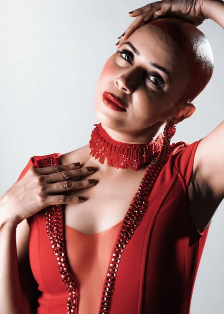 मक्का से लौटने के बाद ट्रोलिंग का शिकार हुईं रोजलिन खान, बोलीं- मैंने जीने के लिए दुआ मांगी थी