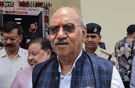 राहुल अपने गिरेबां में झांकें, लोकतंत्र से खिलवाड़ कांग्रेस ने किया : बृजमोहन अग्रवाल