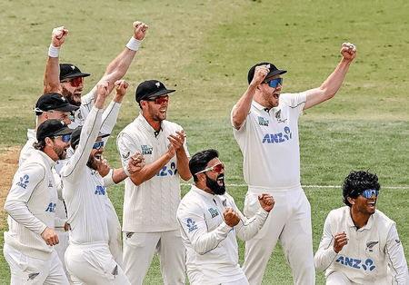 न्यूजीलैंड ने वेस्टइंडीज को तीसरे टेस्ट में 323 रनों से हराया, तीन मैचों की सीरीज 2-0 से जीती