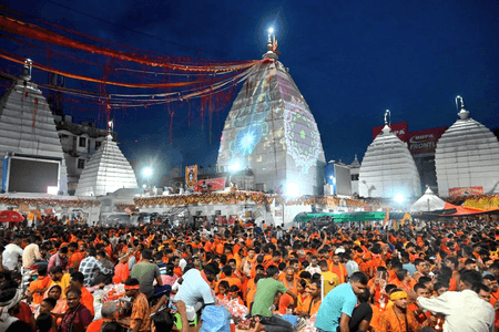 सावन के पहले सोमवार पर ‘बोल बम’ के जयकारों से गूंजा देवघर, बैद्यनाथ धाम में भक्तों ने किया जलाभिषेक