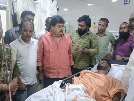 हैदराबाद के पास फायरिंग में गोरक्षक घायल, एमआईएम नेताओं पर हमले का आरोप