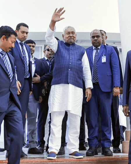 गांधी मैदान में नीतीश कुमार लेंगे 10वीं बार सीएम पद की शपथ, गजेंद्र शेखावत ने बिहारवासियों को दी शुभकामनाएं