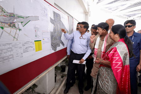 दिल्ली : छठ और दीपावली पर सरकार की खास तैयारी, रेलवे स्टेशन का निरीक्षण