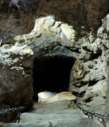 पाताल भुवनेश्वर मंदिर: उत्तराखंड के पिथौरागढ़ में हैं स्वर्ग और नरक का द्वार, मुश्किलों को पार कर जाते हैं श्रद्धालु