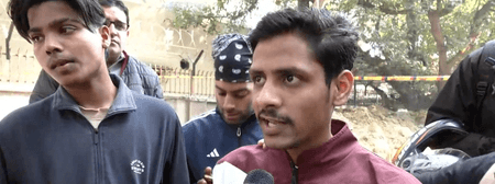 दिल्ली में बाइकर की मौत पर पिता ने कहा- सरकार को जिम्मेदारी लेनी चाहिए कि भविष्य में ऐसे गड्ढे न हो