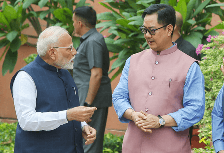 प्रधानमंत्री मोदी ने किरेन रिजिजू को जन्मदिन की शुभकामनाएं दीं, केद्रीय मंत्री ने जताया आभार